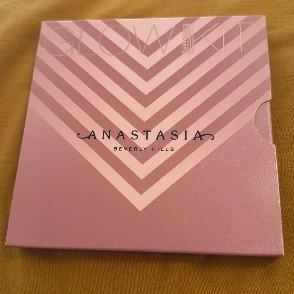 ANASTASIA BEVERLY HILLS GLOW KIT SUN DIPPED